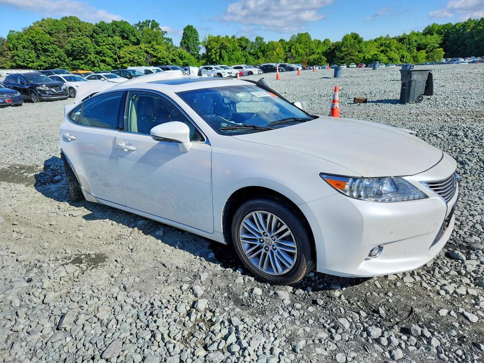 53781326 :رقم المزاد ، JTHBK1GG3F2187046 vin ، 2015 Lexus Es مزاد بيع