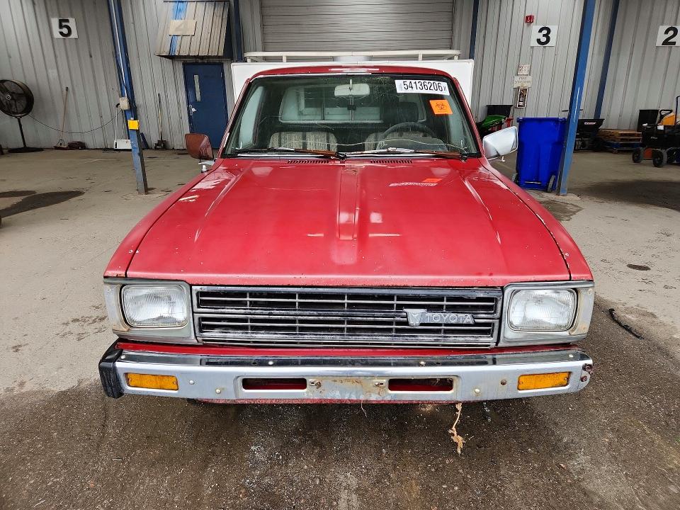 54136206 :رقم المزاد ، JT4RN44S3D1102131 vin ، 1983 Toyota Pickup مزاد بيع
