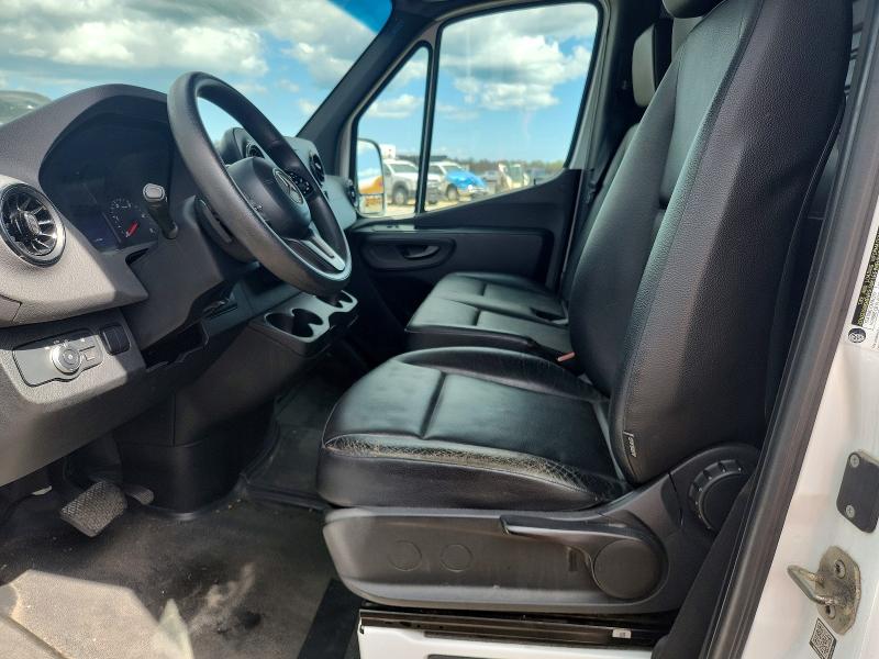 Продажа на аукционе авто 2019 Mercedes-benz Sprinter, vin: WD3PF0CDXKT010946, номер лота: 53140776