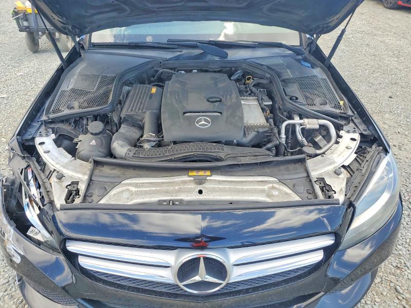 55457586 :رقم المزاد ، 55SWF4JB6JU236721 vin ، 2018 Mercedes-benz C مزاد بيع