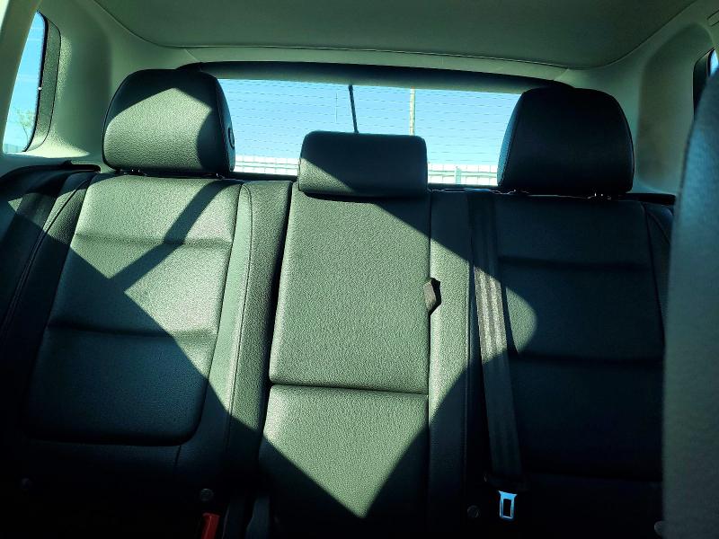 51870446 :رقم المزاد ، WVGSV7AX3HK016218 vin ، 2017 Volkswagen Tiguan مزاد بيع