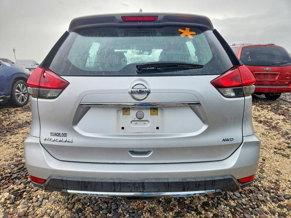 54052046 :رقم المزاد ، KNMAT2MV3LP521979 vin ، 2020 Nissan Rogue مزاد بيع