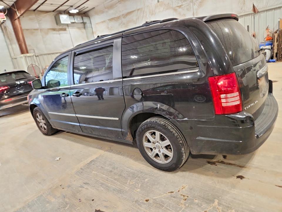 2010 Chrysler Town & Country მანქანა იყიდება აუქციონზე, vin: 2A4RR5D19AR310419, აუქციონის ნომერი: 52467586