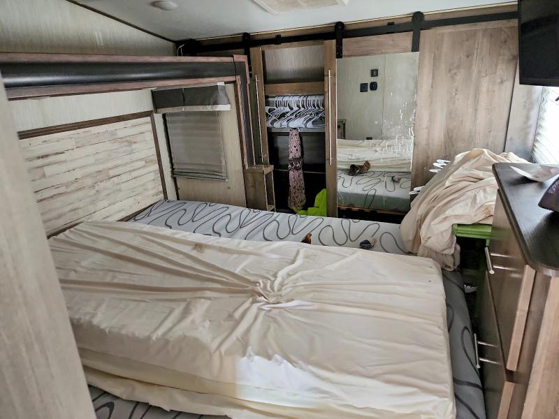 2020 Sabre By Forest Rive Recreational Vehicle (rv) მანქანა იყიდება აუქციონზე, vin: 5ZT3SR3B6L6103478, აუქციონის ნომერი: 54290566