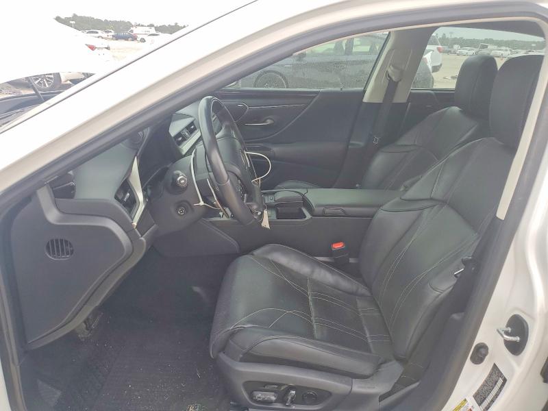 53699736 :رقم المزاد ، 58AFZ1B13LU077362 vin ، 2020 Lexus Es مزاد بيع