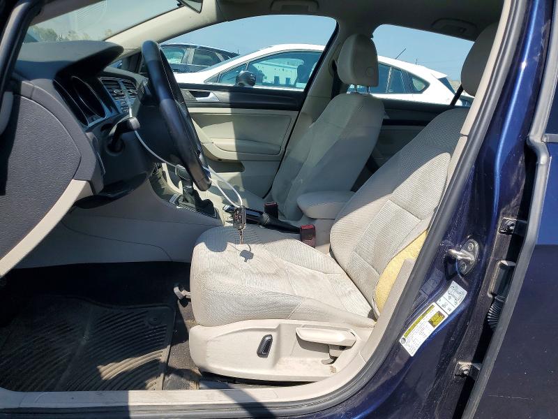 53592126 :رقم المزاد ، 3VWG17AU0JM284148 vin ، 2018 Volkswagen Golf مزاد بيع