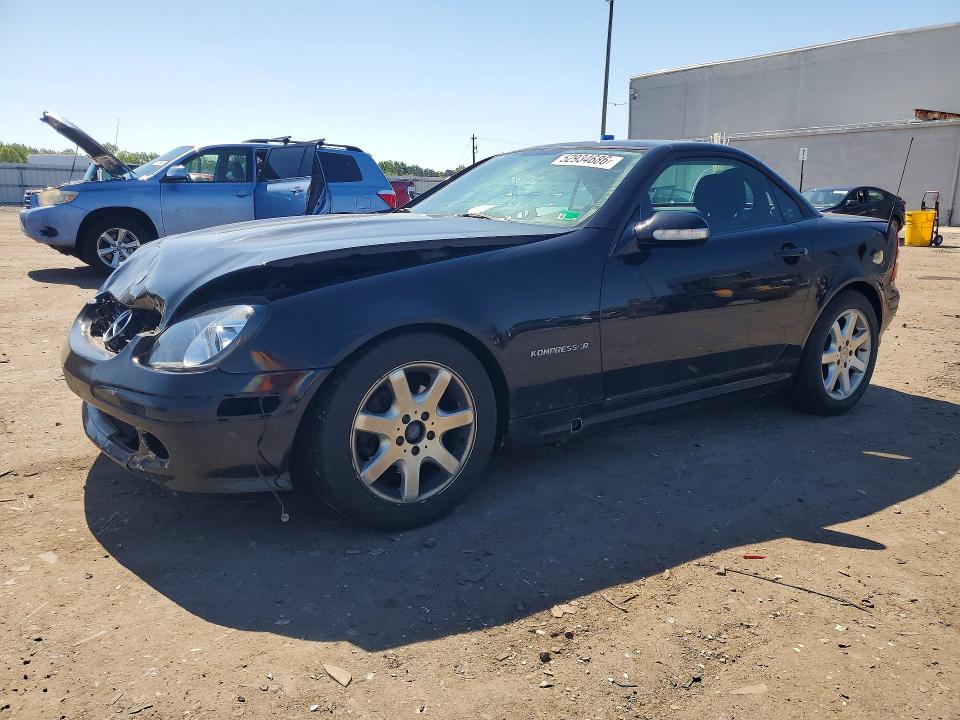 52934686 :رقم المزاد ، WDBKK49FX2F263032 vin ، 2002 Mercedes-benz Slk مزاد بيع