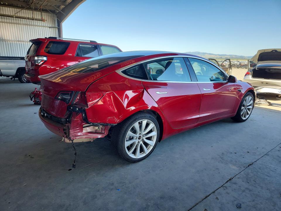 Продажа на аукционе авто 2018 Tesla Model 3, vin: 5YJ3E1EA6JF118210, номер лота: 54142636