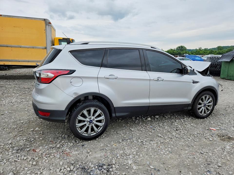 54816496 :رقم المزاد ، 1FMCU0JD3HUC01071 vin ، 2017 Ford Escape مزاد بيع