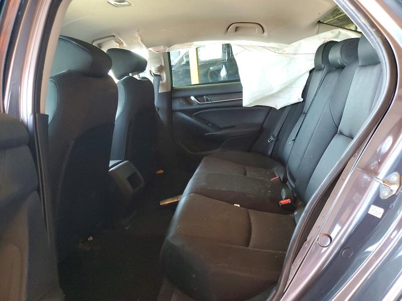 53657296 :رقم المزاد ، 1HGCV1F15JA233020 vin ، 2018 Honda Accord مزاد بيع