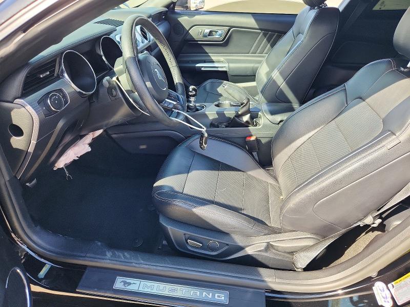 53322986 :رقم المزاد ، 1FA6P8CF0H5250587 vin ، 2017 Ford Mustang مزاد بيع