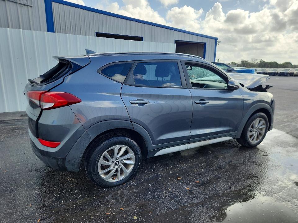 Продажа на аукционе авто 2018 Hyundai Tucson, vin: KM8J33A41JU622093, номер лота: 54182566