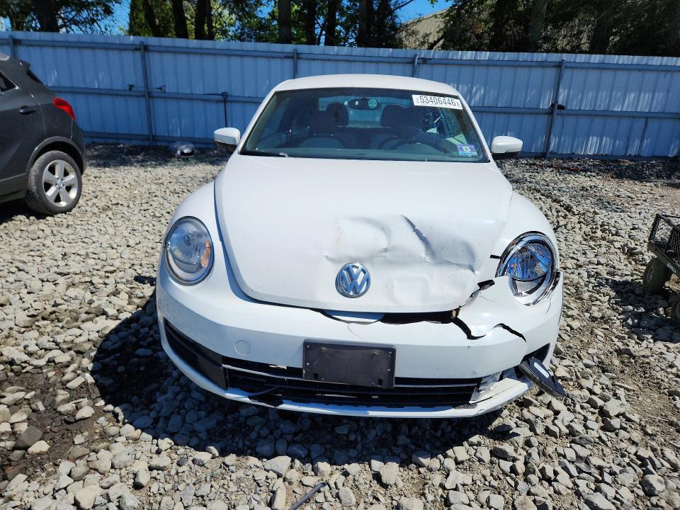 Продажа на аукционе авто 2015 Volkswagen Beetle, vin: 3VWF17AT1FM601154, номер лота: 53406446