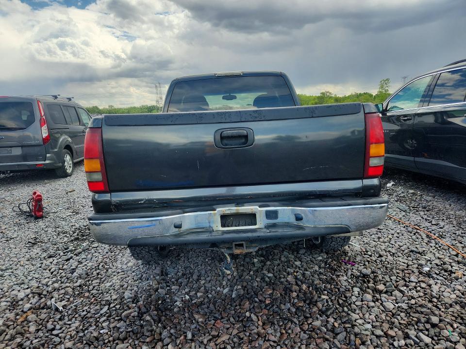 51911336 :رقم المزاد ، 1GTEK19T83Z307189 vin ، 2003 Gmc New Sierra مزاد بيع
