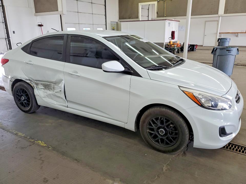 2015 Hyundai Accent მანქანა იყიდება აუქციონზე, vin: KMHCT4AE2FU868147, აუქციონის ნომერი: 52777816
