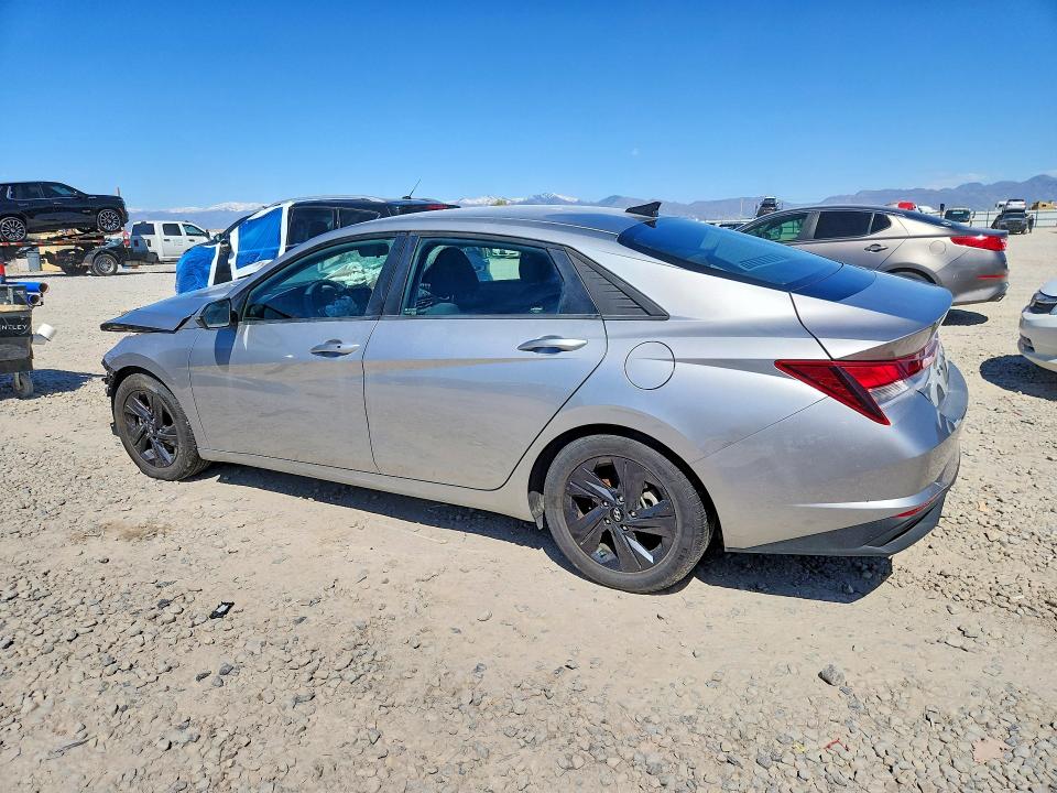 2022 Hyundai Elantra მანქანა იყიდება აუქციონზე, vin: 5NPLM4AG0NH075246, აუქციონის ნომერი: 51354626
