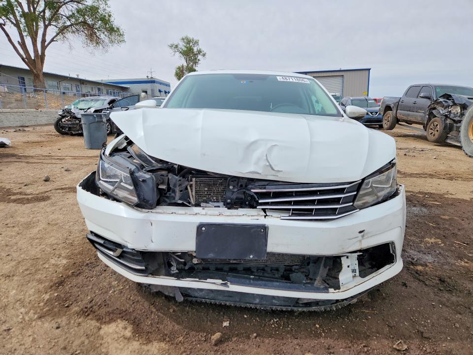 Продажа на аукционе авто 2017 Volkswagen Passat, vin: 1VWBT7A34HC017330, номер лота: 48711806