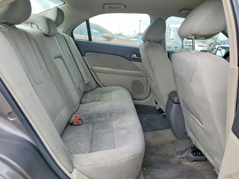 55218556 :رقم المزاد ، 3FAHP0HA9BR168191 vin ، 2011 Ford Fusion مزاد بيع