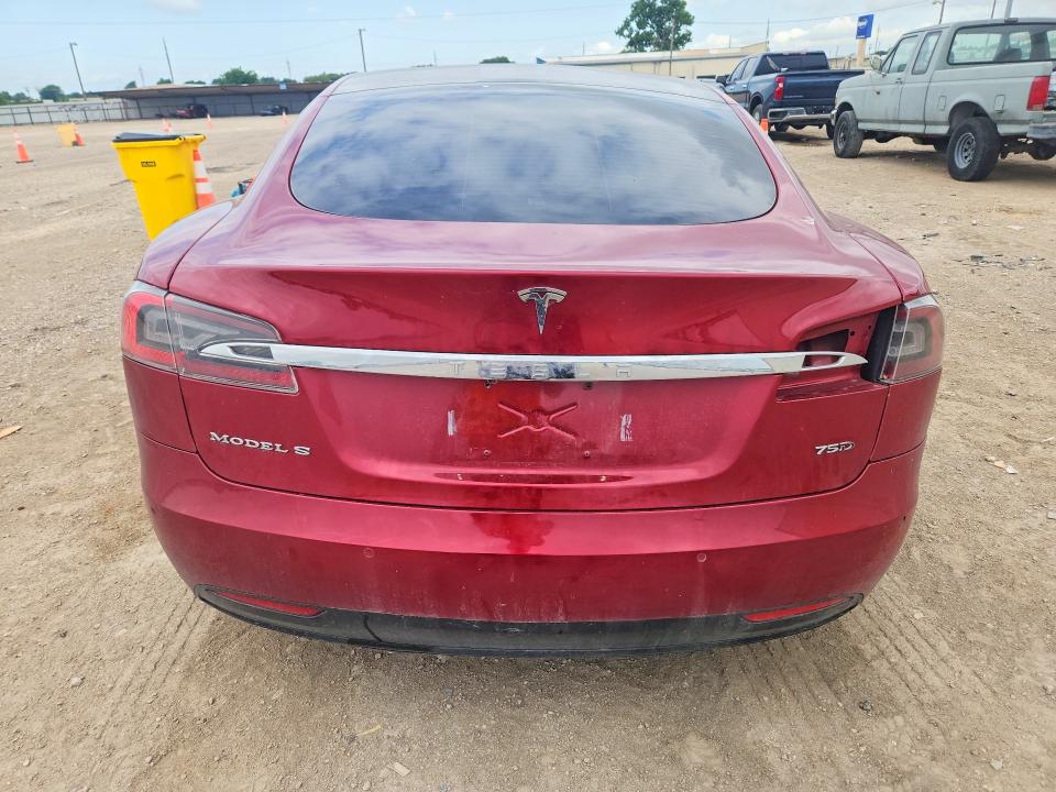 53607826 :رقم المزاد ، 5YJSA1E21HF210352 vin ، 2017 Tesla Model S مزاد بيع