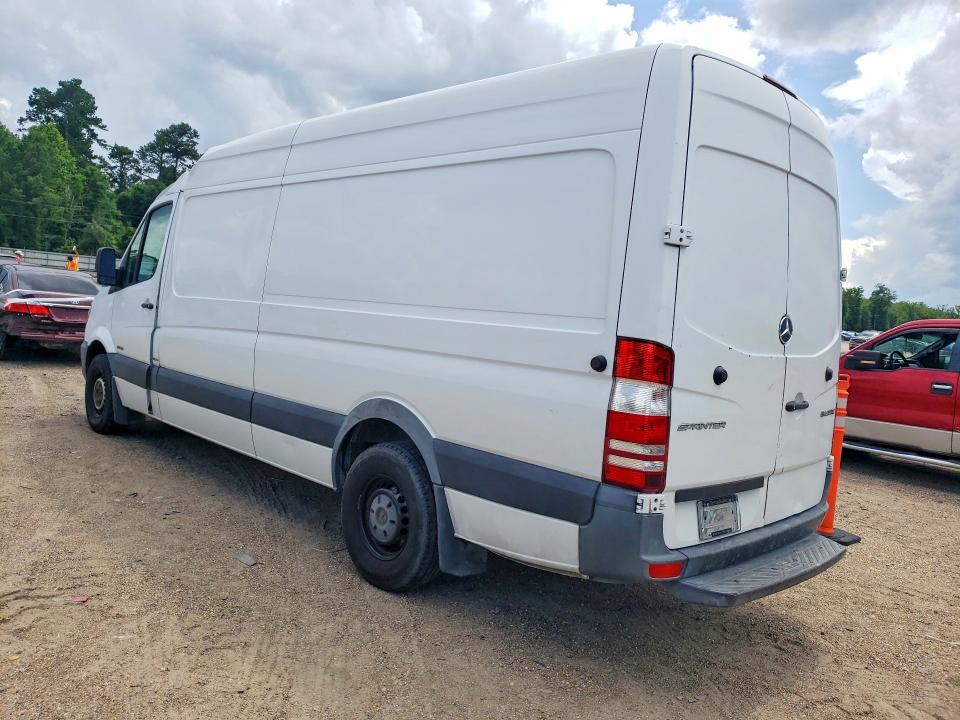 52482106 :رقم المزاد ، WD3PE8DC8F5981560 vin ، 2015 Mercedes Benz Sprinter مزاد بيع