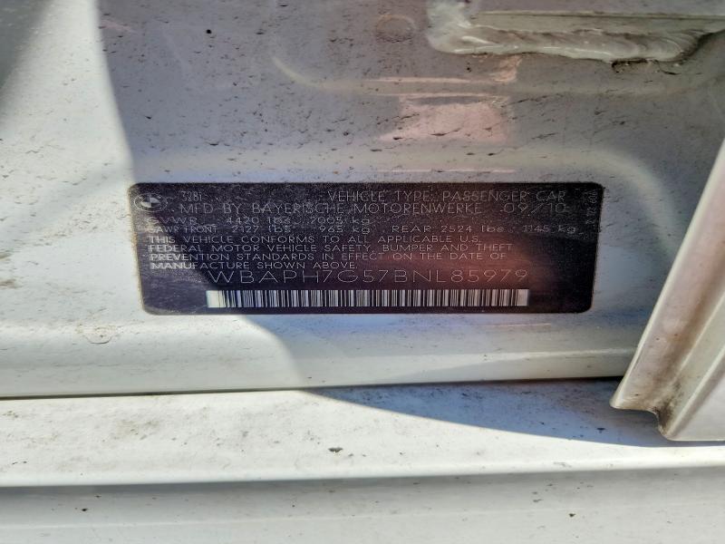 41628936 :رقم المزاد ، WBAPH7G57BNL85979 vin ، 2011 Bmw 328 مزاد بيع