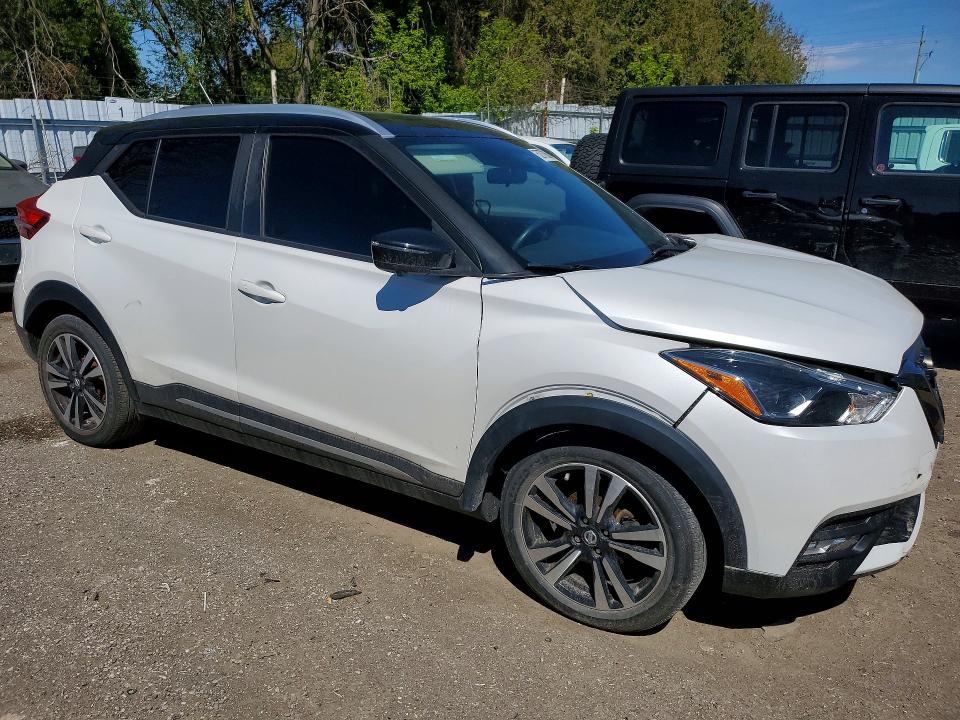 52770556 :رقم المزاد ، 3N1CP5CU8KL538250 vin ، 2019 Nissan Kicks مزاد بيع
