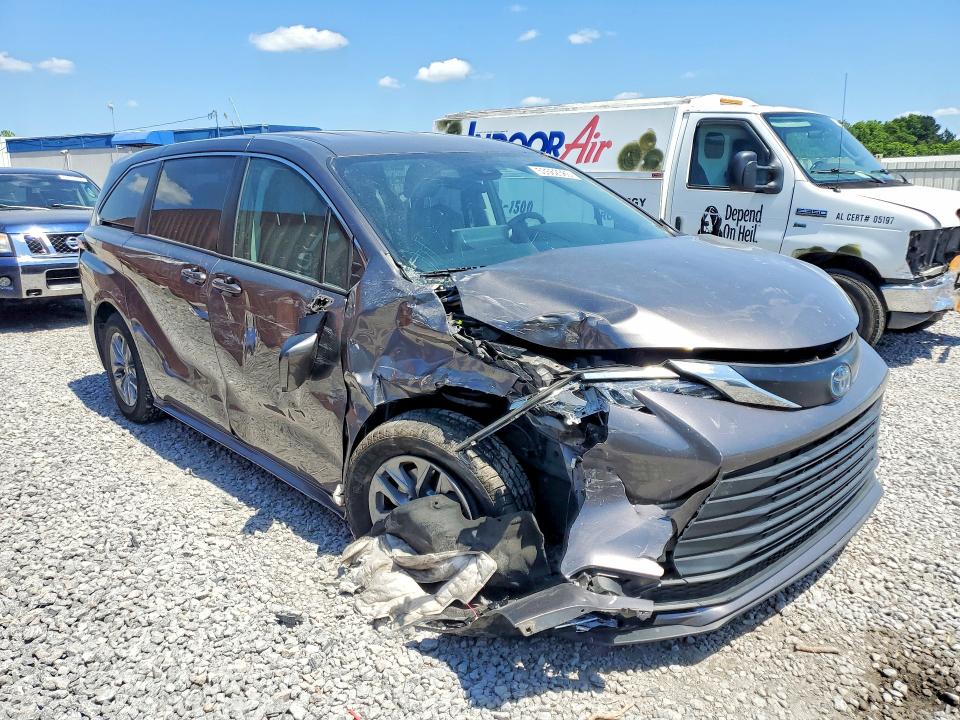 Продажа на аукционе авто 2022 Toyota Sienna, vin: 5TDKRKEC3NS116326, номер лота: 53562386