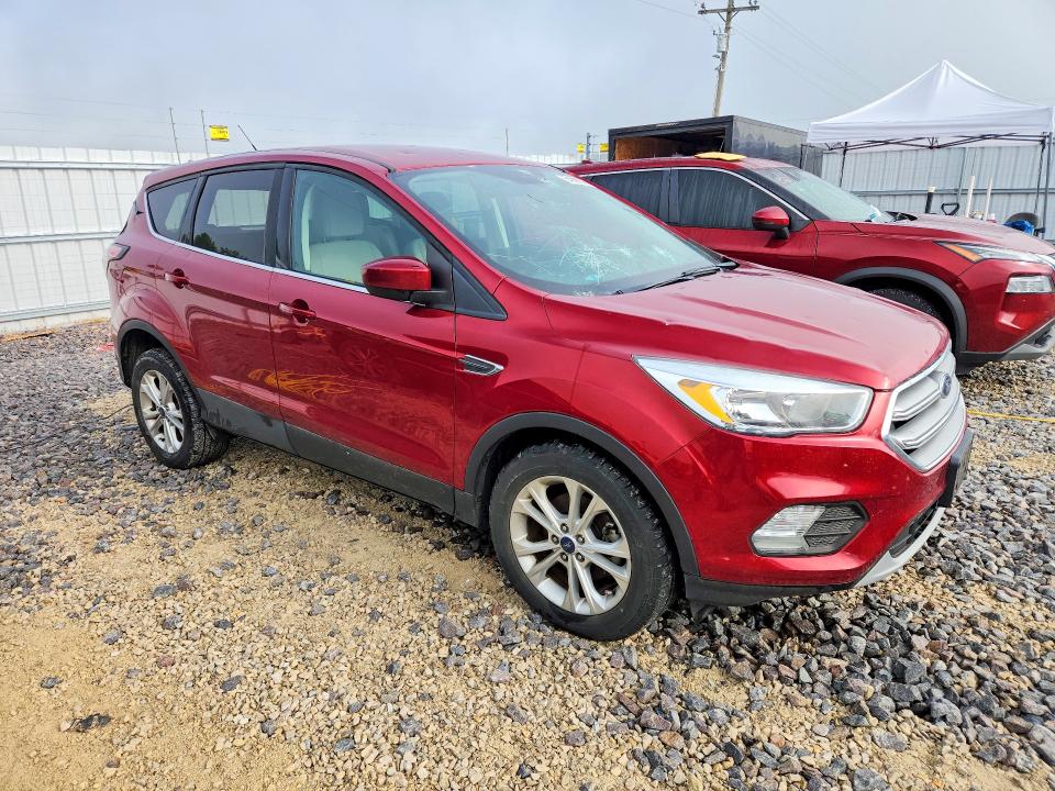 54996706 :رقم المزاد ، 1FMCU0GD1HUD53485 vin ، 2017 Ford Escape مزاد بيع