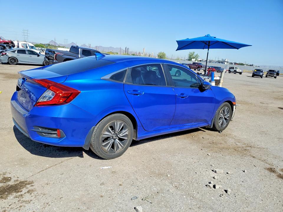 Продажа на аукционе авто 2017 Honda Civic, vin: 19XFC1F75HE010392, номер лота: 52892816