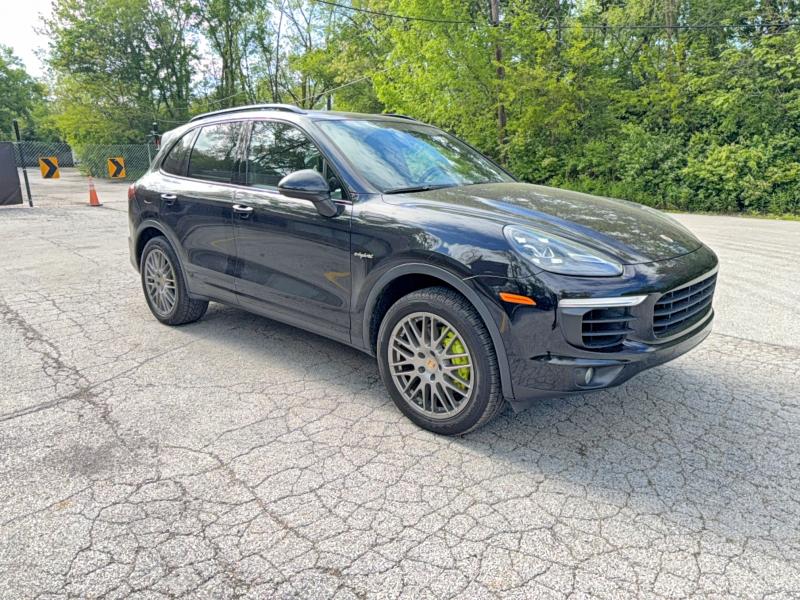 Продаж на аукціоні авто 2016 Porsche Cayenne, vin: WP1AE2A29GLA17811, номер лоту: 53825736