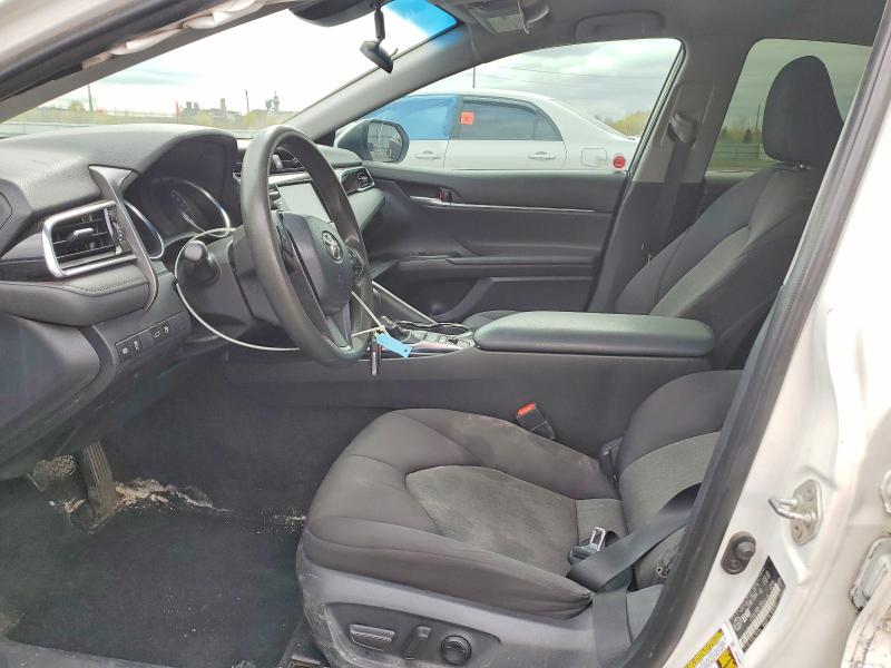 53547016 :رقم المزاد ، 4T1B31HK2JU508116 vin ، 2018 Toyota Camry Le Hybrid 4dr مزاد بيع