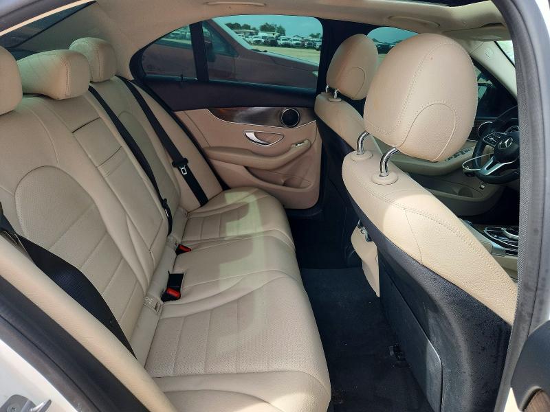 52300456 :رقم المزاد ، 55SWF8DB0KU285014 vin ، 2019 Mercedes-benz C مزاد بيع