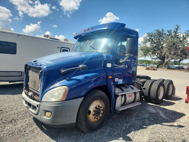 Продаж на аукціоні авто 2013 Freightliner Cascadia 125, vin: 3AKJGEDR3DSFD6981, номер лоту: 54113866