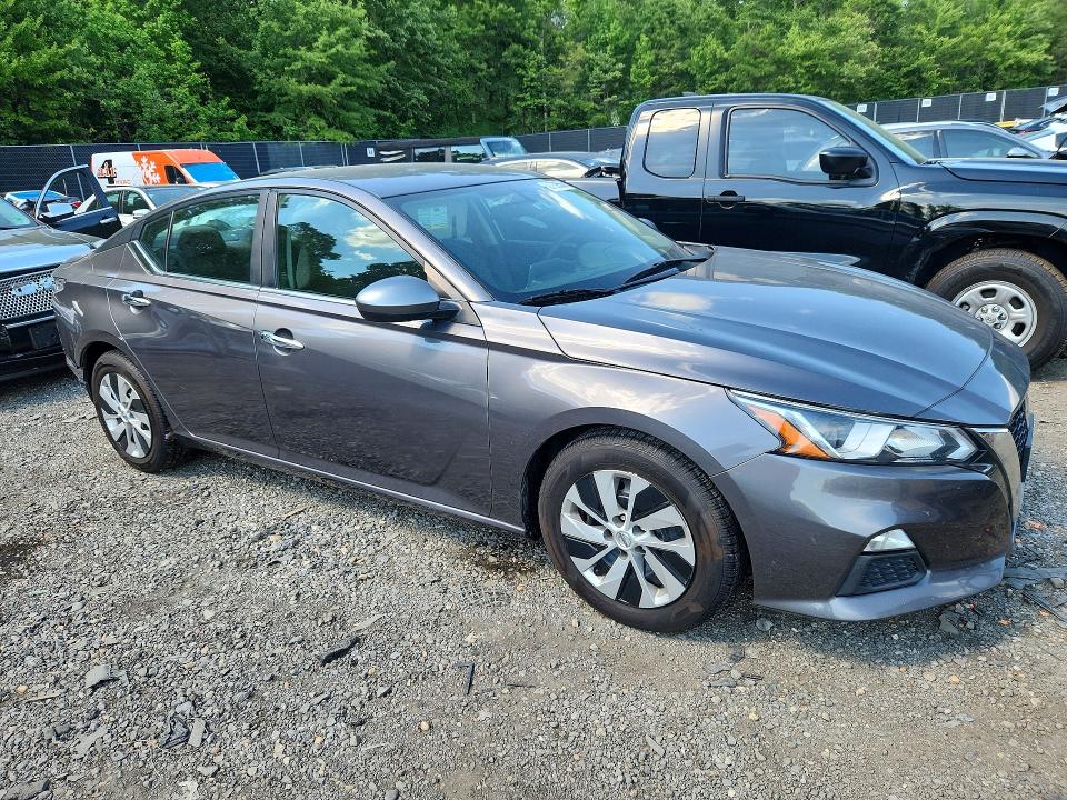 52739556 :رقم المزاد ، 1N4BL4BV5KC180146 vin ، 2019 Nissan Altima مزاد بيع