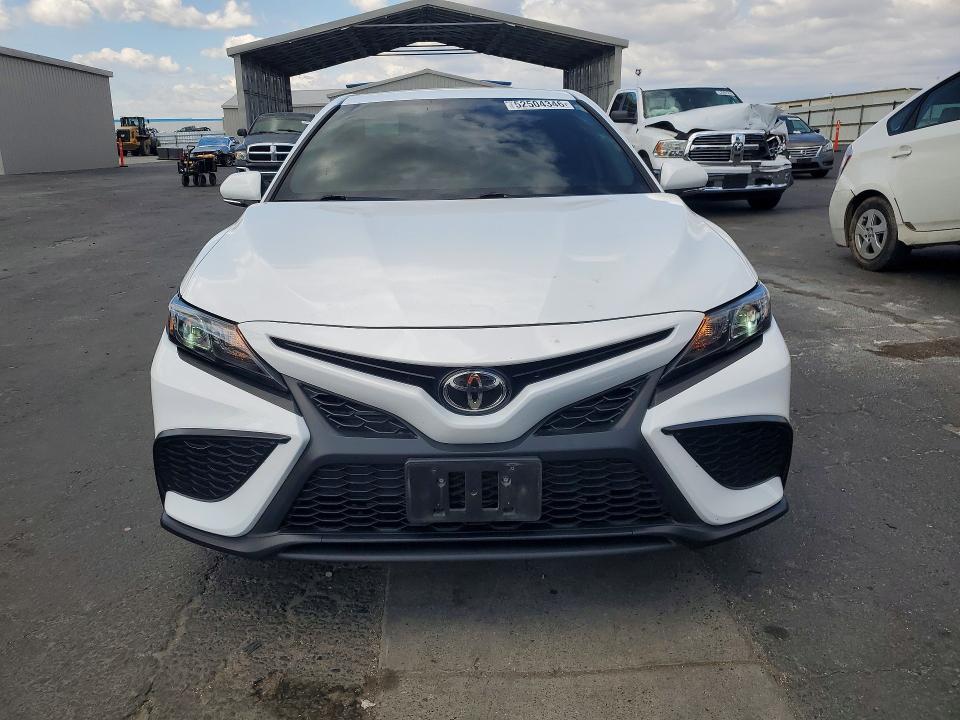 2023 Toyota Camry მანქანა იყიდება აუქციონზე, vin: 4T1G11AK2PU839048, აუქციონის ნომერი: 52504346