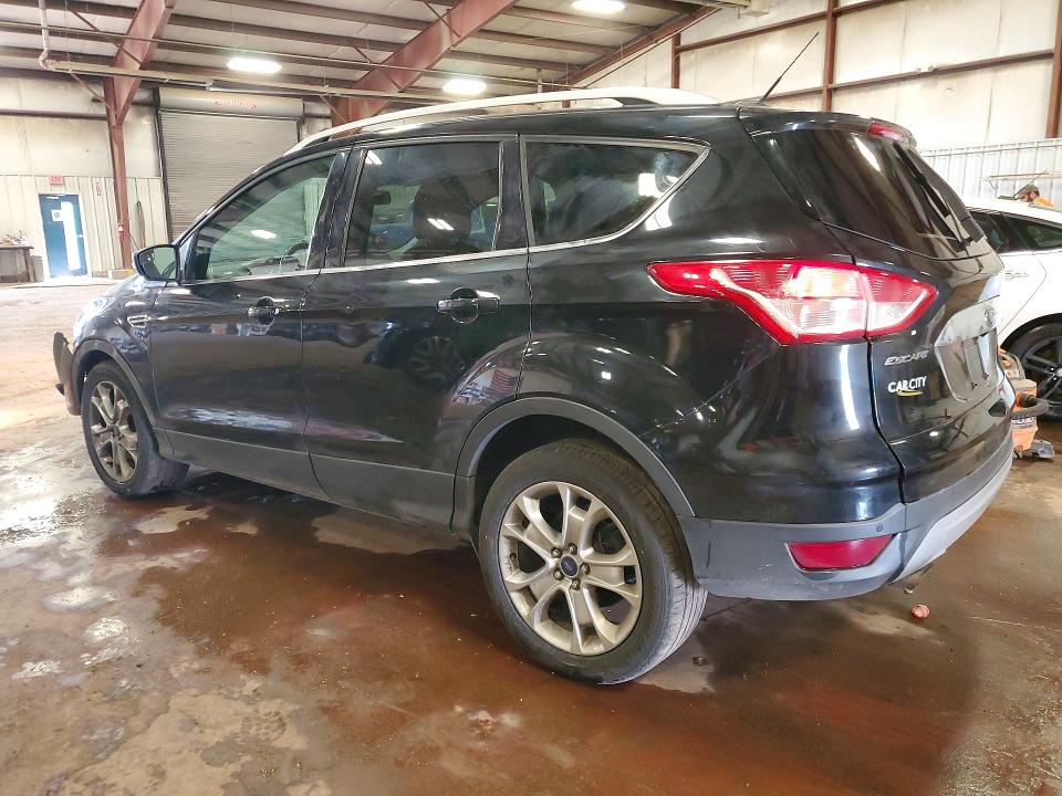 Продажа на аукционе авто 2015 Ford Escape, vin: 1FMCU9JXXFUB23139, номер лота: 52583196