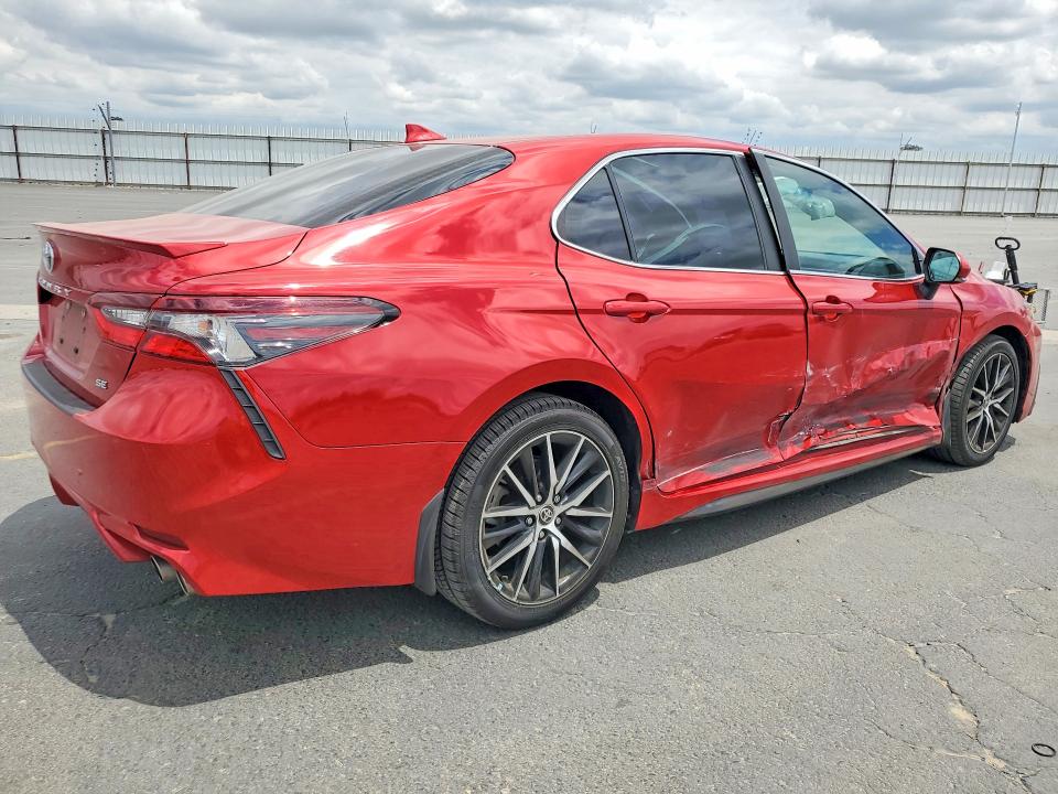 Продажа на аукционе авто 2022 Toyota Camry, vin: 4T1T11AKXNU049959, номер лота: 54886316