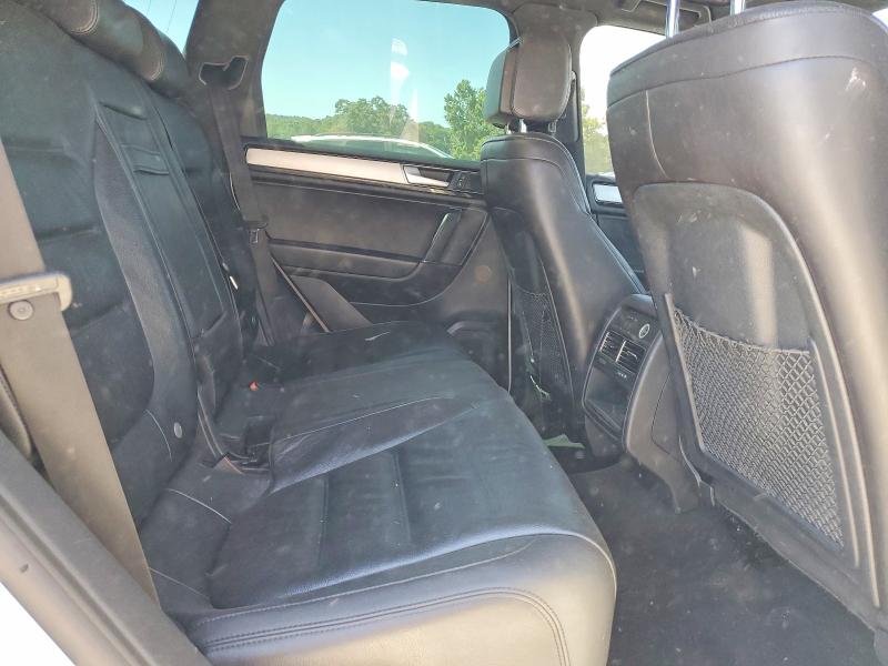 53168596 :رقم المزاد ، WVGRF7BP5HD006885 vin ، 2017 Volkswagen Touareg مزاد بيع