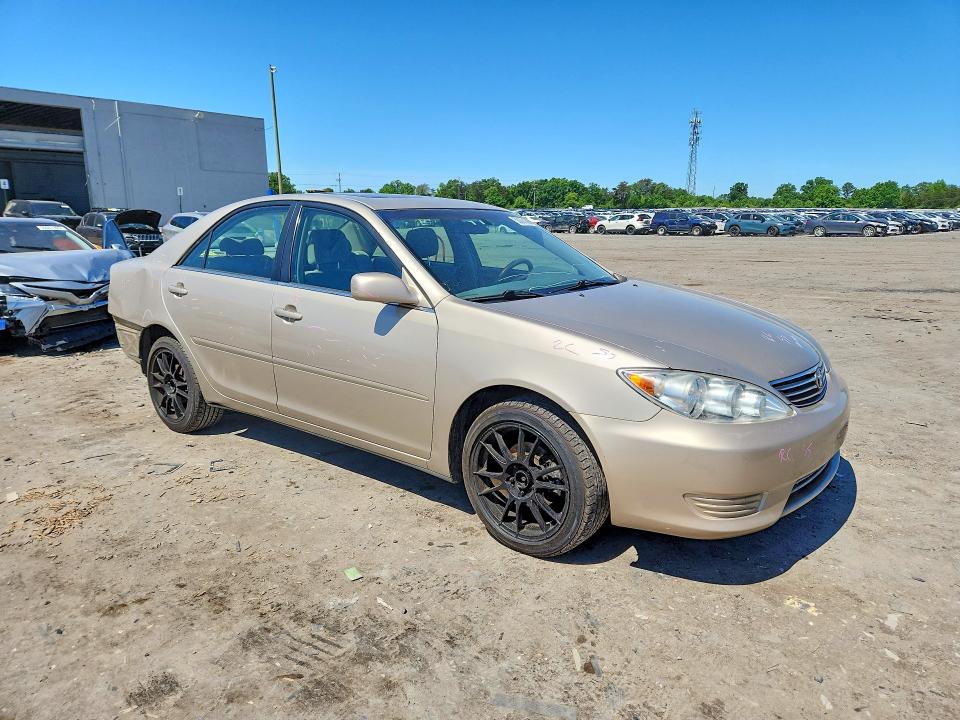 55301566 :رقم المزاد ، 4T1BE32K66U675830 vin ، 2006 Toyota Camry مزاد بيع