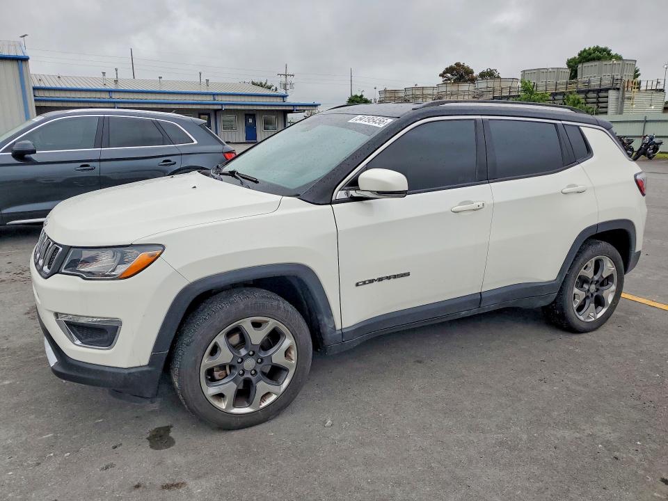 54195456 :رقم المزاد ، 3C4NJDCB4JT209981 vin ، 2018 Jeep Compass مزاد بيع