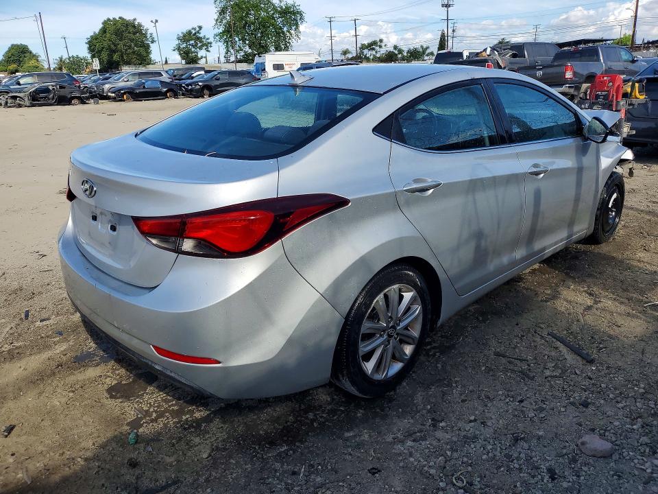 52417296 :رقم المزاد ، 5NPDH4AE5FH597623 vin ، 2015 Hyundai Elantra مزاد بيع