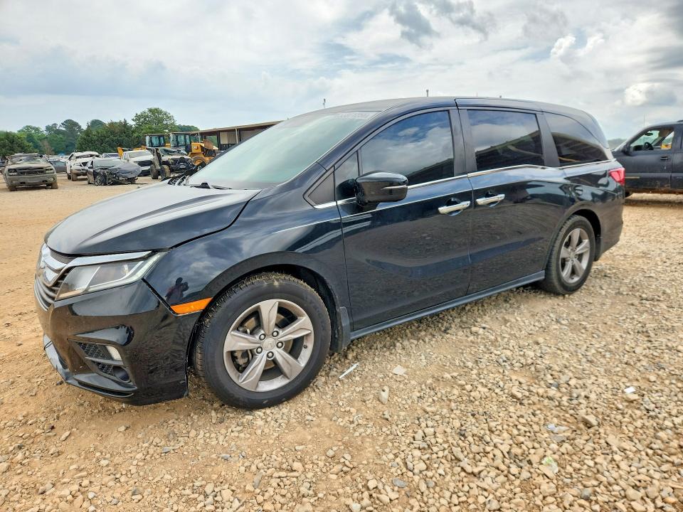 Продаж на аукціоні авто 2018 Honda Odyssey, vin: 5FNRL6H50JB109577, номер лоту: 53871256
