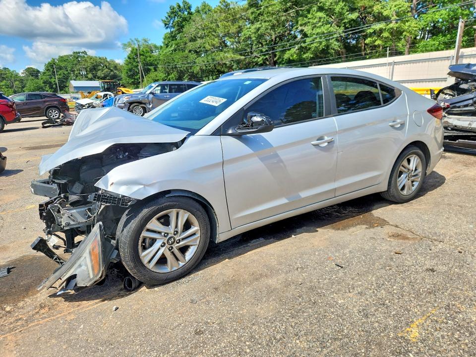 53324046 :رقم المزاد ، 5NPD84LF7KH428784 vin ، 2019 Hyundai Elantra مزاد بيع