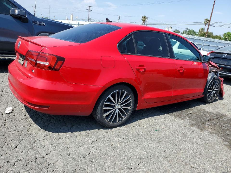 53275626 :رقم المزاد ، 3VWD17AJ5FM225595 vin ، 2015 Volkswagen Jetta مزاد بيع