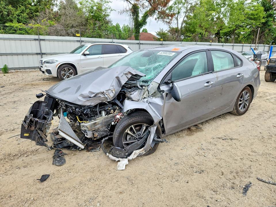 2024 Kia Forte მანქანა იყიდება აუქციონზე, vin: 3KPF24AD3RE761316, აუქციონის ნომერი: 52995206