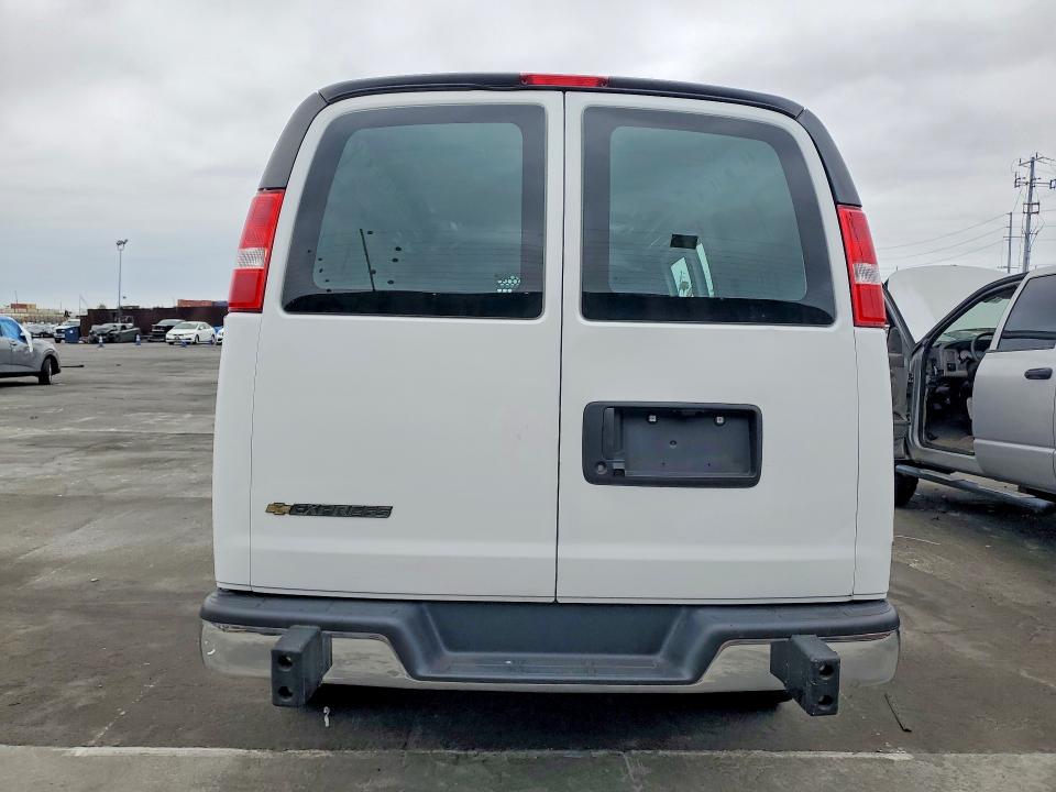 Продаж на аукціоні авто 2024 Chev Express G2500, vin: 1GCWGAFP8R1188760, номер лоту: 53822236