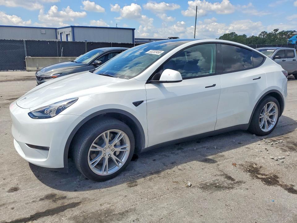 53232466 :رقم المزاد ، 7SAYGDEE4RA257574 vin ، 2024 Tesla Model Y مزاد بيع