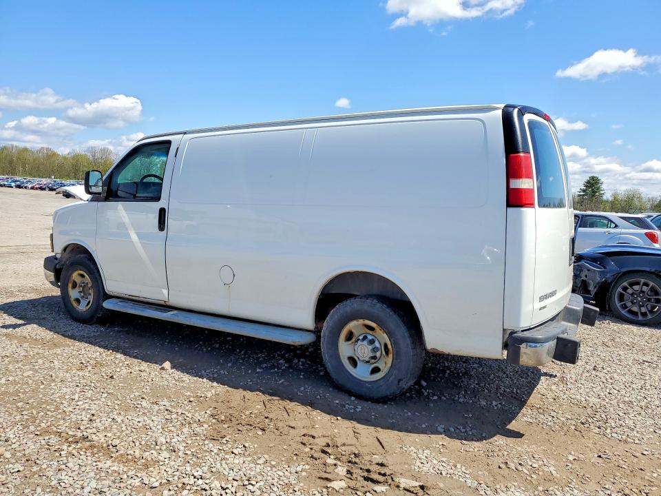 52564916 :رقم المزاد ، 1GTW7FCFXF1902571 vin ، 2015 Gmc Savana مزاد بيع