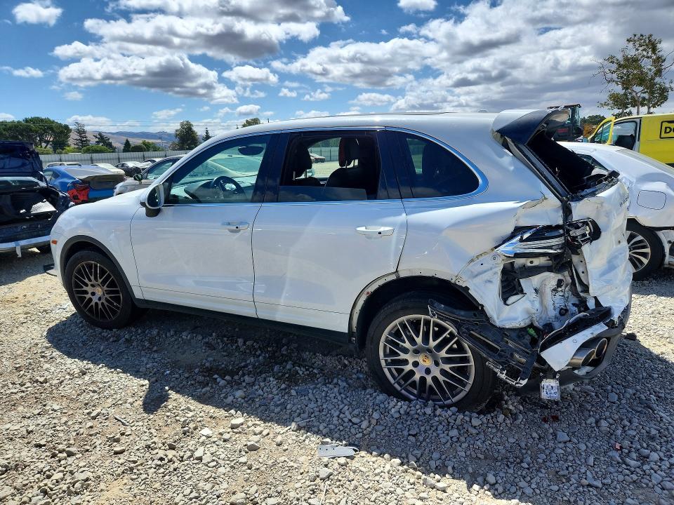 Продажа на аукционе авто 2017 Porsche Cayenne, vin: WP1AB2A25HLA52601, номер лота: 54913076