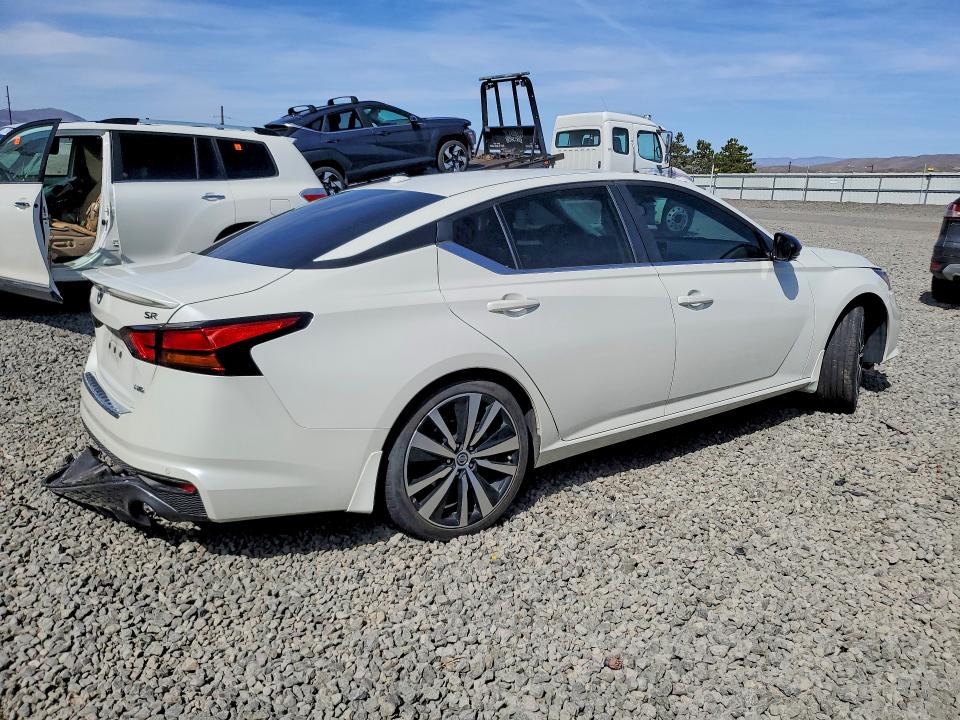Продажа на аукционе авто 2020 Nissan Altima, vin: 1N4BL4CW2LC240909, номер лота: 50682416